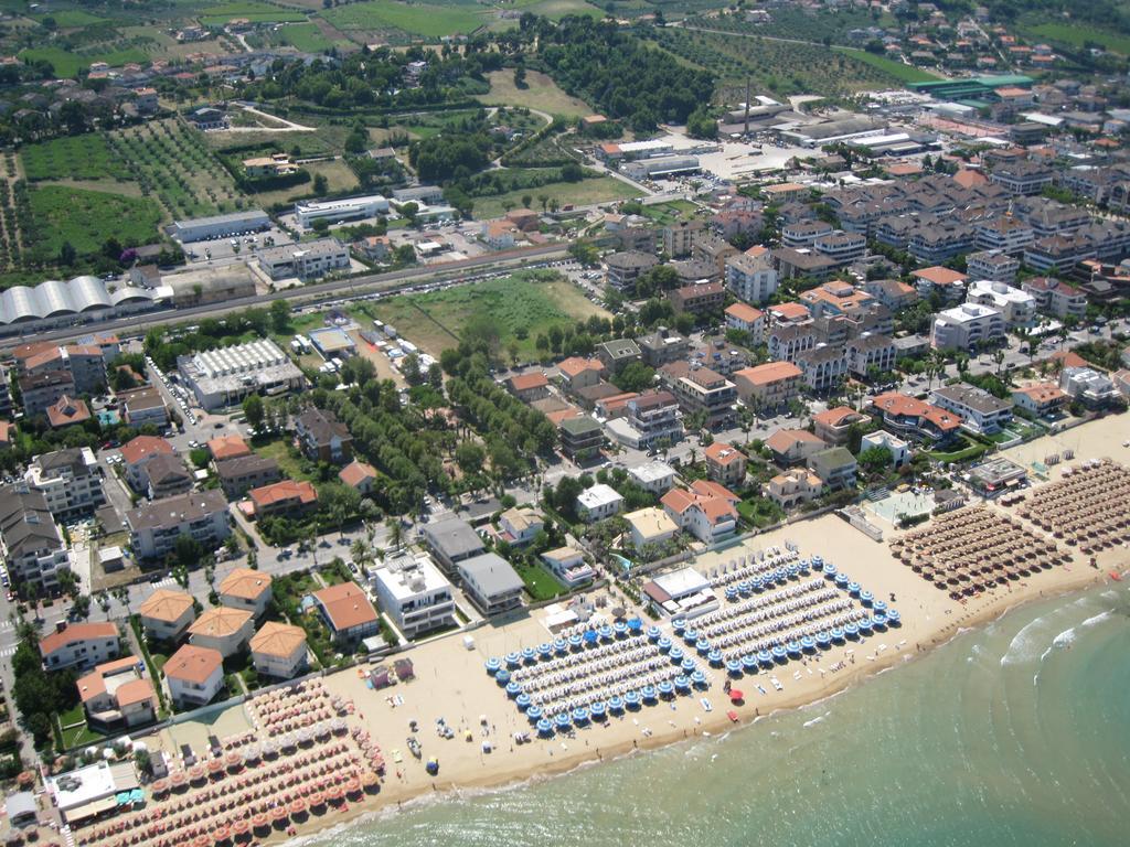 Ferienwohnung Holiday Dreams Francavilla Al Mare Exterior foto