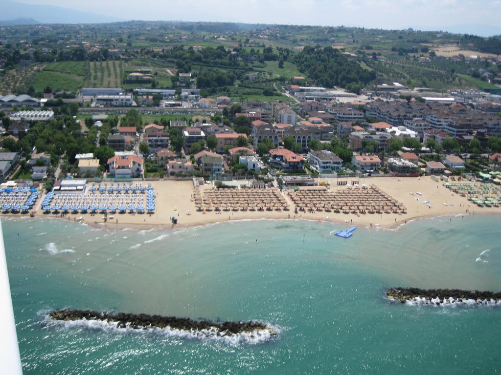 Ferienwohnung Holiday Dreams Francavilla Al Mare Exterior foto